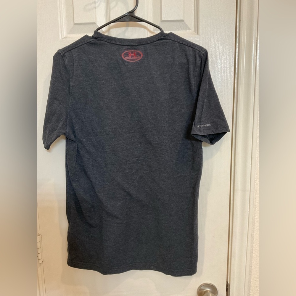 UNDER Armour Graphic T shirt loose heatgear Small - Picture 4 of 5